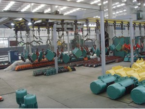 赤壁蒲圻起重機(jī)械噴漆車間圖展。